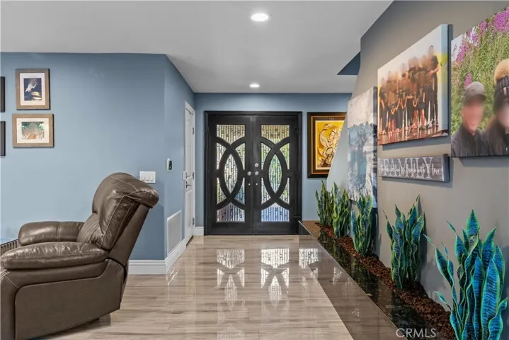 1124 Dennis Drive, Costa Mesa, California 92626 — photo 5