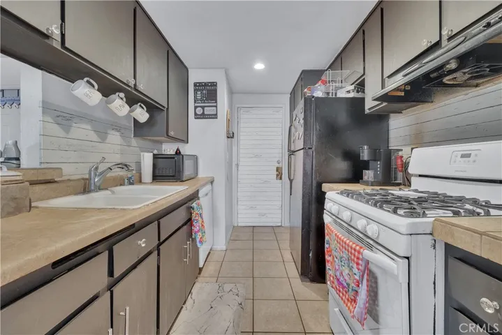 4883 Jackson, Riverside, California 92503 — photo 5