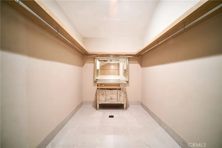 1119 Crestview Drive B, Fullerton, California 92833 — photo 4
