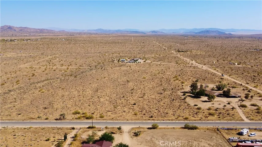 49 Aberdeen Drive, Yucca Valley, California 92284 — photo 5