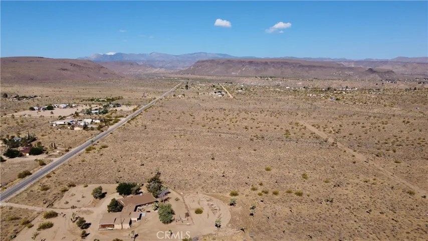 49 Aberdeen Drive, Yucca Valley, California 92284 — photo 4