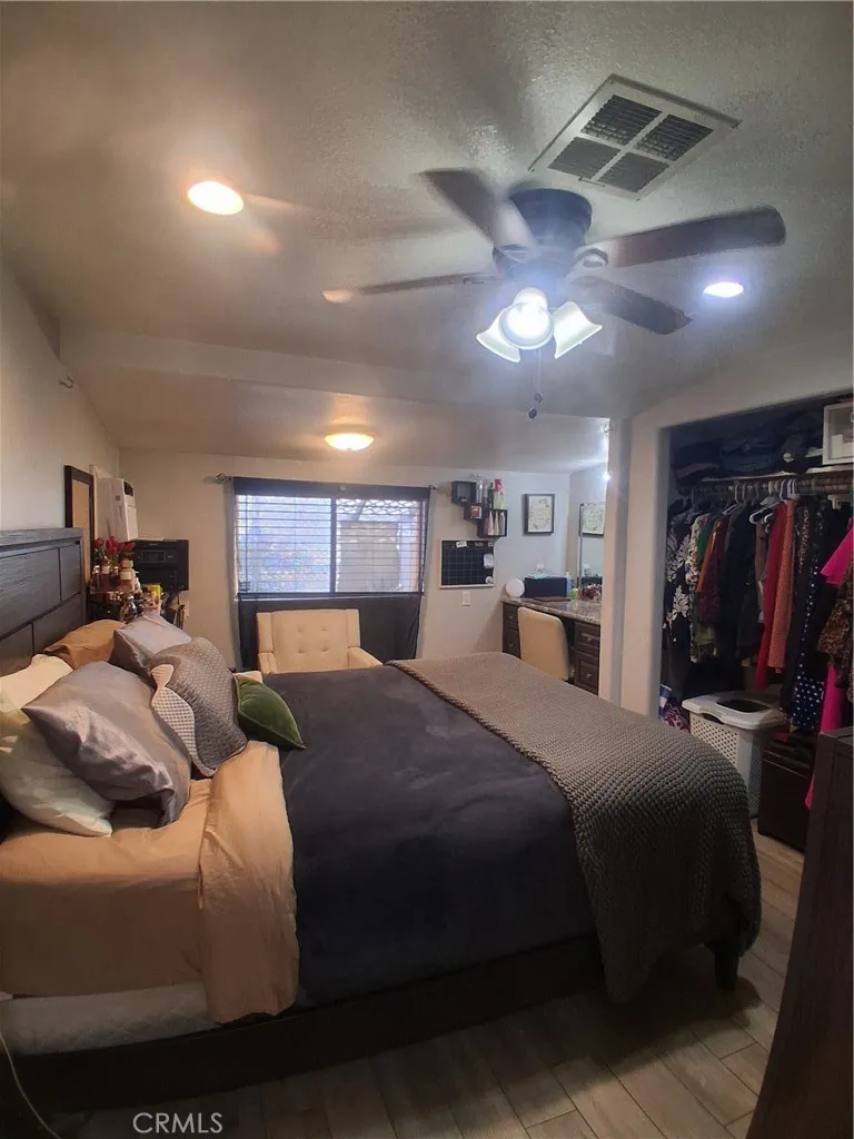 Guest bedroom