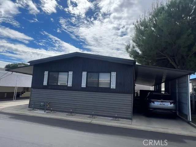8811 Canoga Ave #113