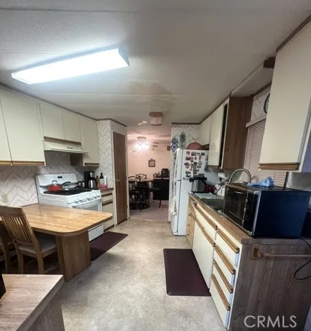 8811 Canoga Avenue 113, Canoga Park, California 91304 — photo 5