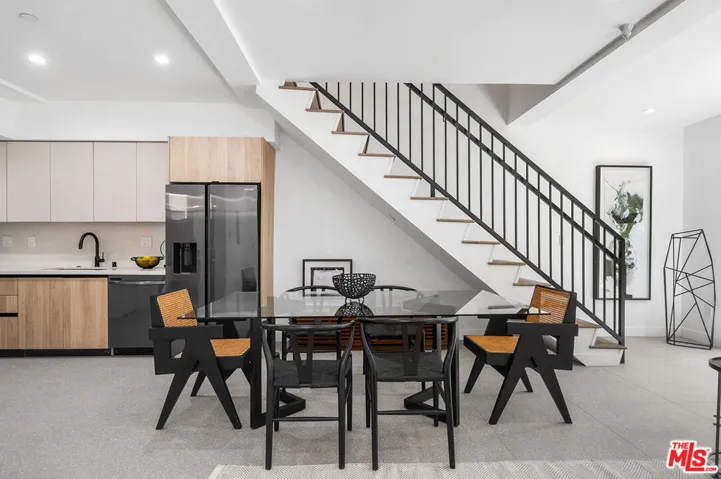 1016 N Martel Avenue Th 101, West Hollywood, California 90046 — photo 5