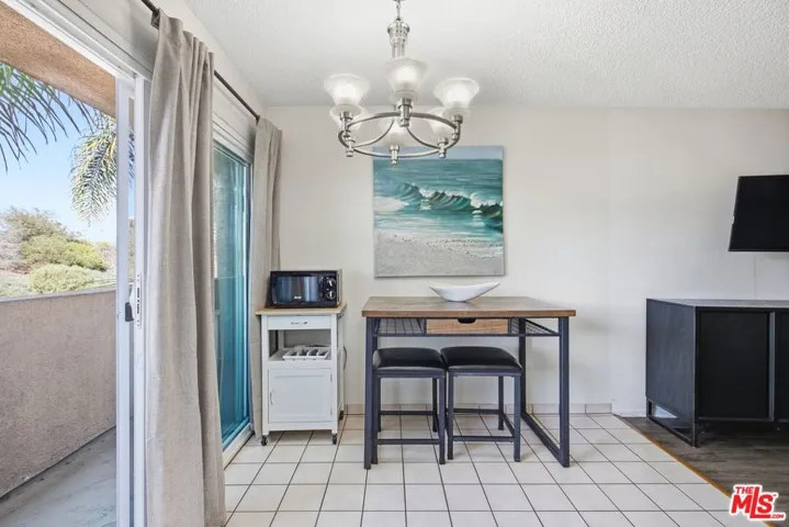 3600 Bagley Avenue 209, Los Angeles, California 90034 — photo 5