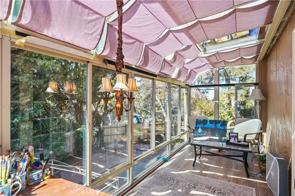 Upstairs sunroom connected to master bederoom