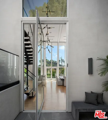 9340 Readcrest Drive, Beverly Hills, California 90210 — photo 5