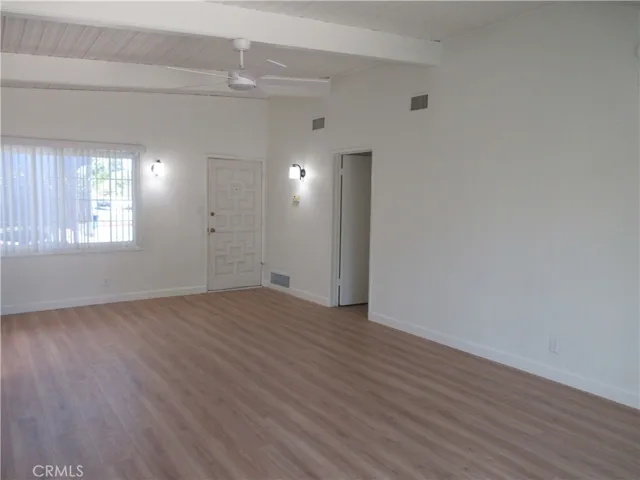 10818 Paso Robles Avenue, Granada Hills, California 91344 — photo 4
