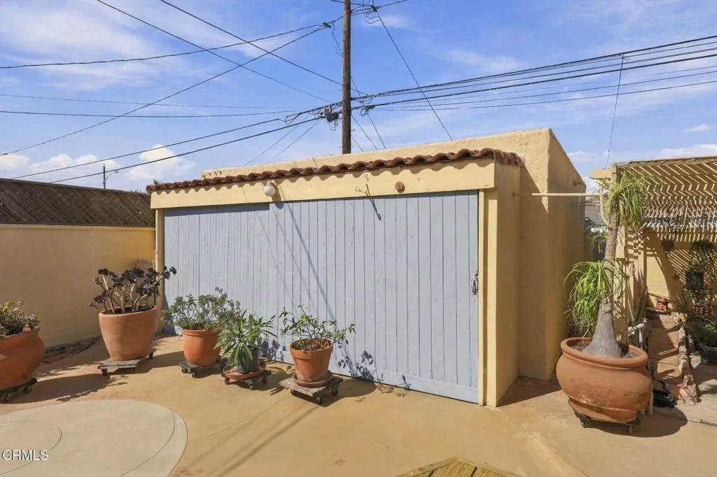 53-web-or-mls-111_S_Catalina_St_Ventura_