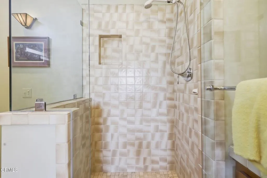 39-web-or-mls-111_S_Catalina_St_Ventura_
