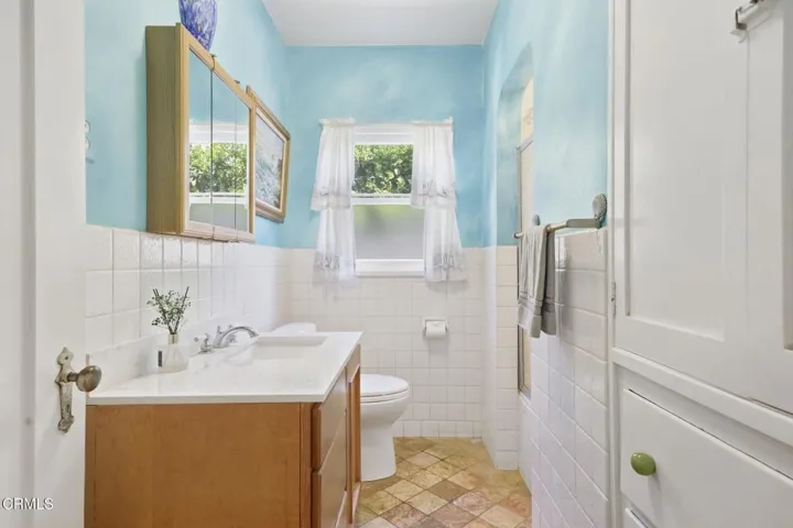 42-web-or-mls-111_S_Catalina_St_Ventura_