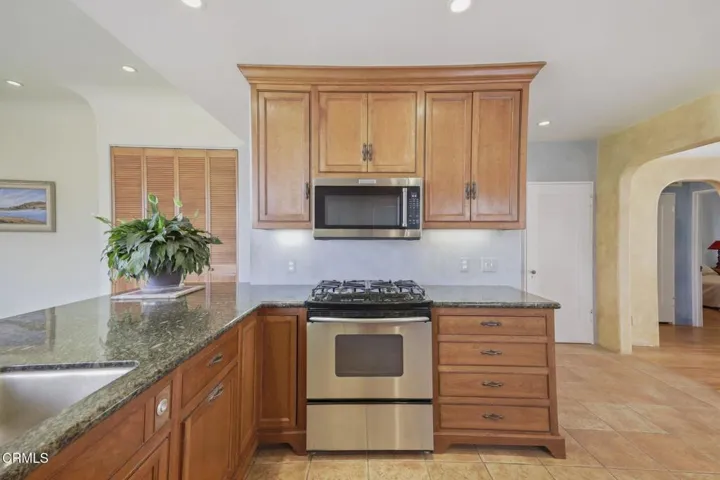 23-web-or-mls-111_S_Catalina_St_Ventura_