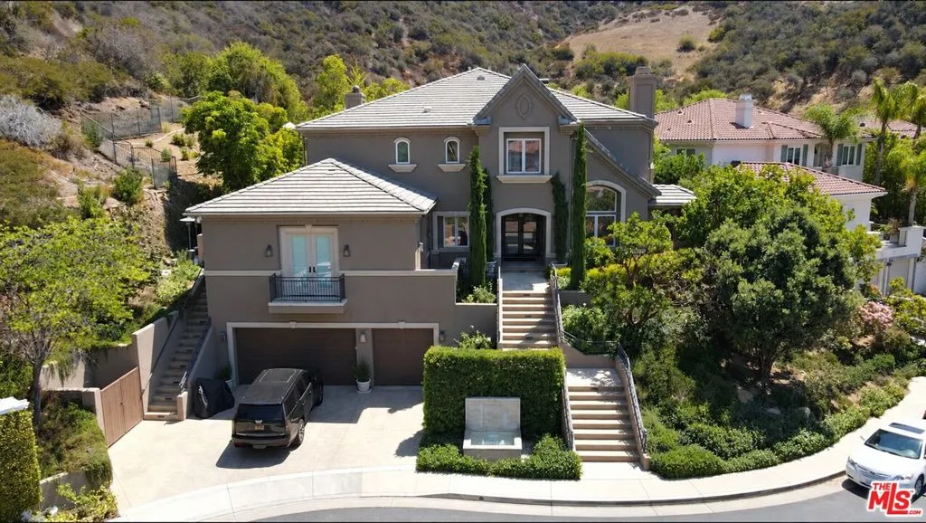 16821 Via La Costa