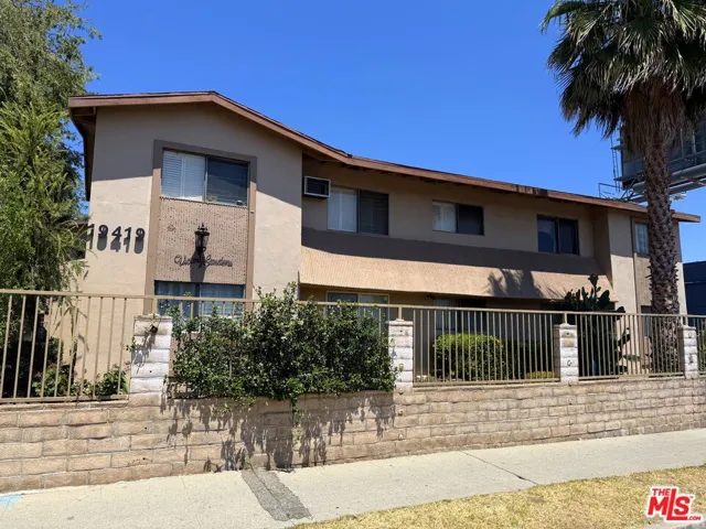 19419 Victory Boulevard, Reseda, California 91335 — photo 5