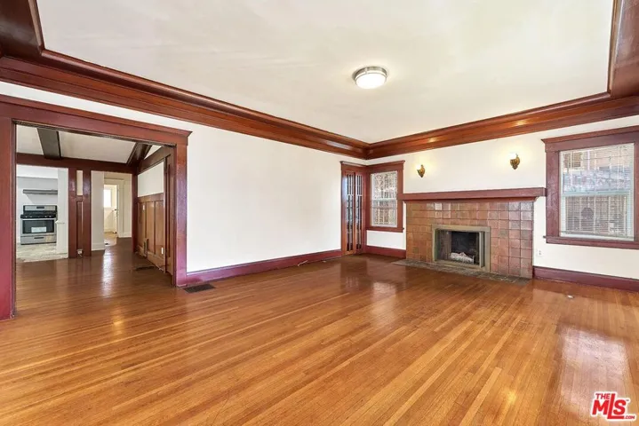1016 S Oxford Avenue, Los Angeles, California 90006 — photo 4