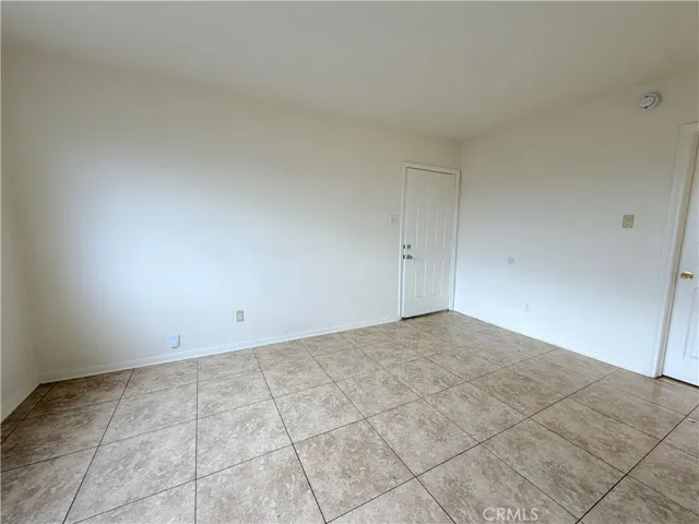 9137 S Broadway 1, Los Angeles, California 90003 — photo 4