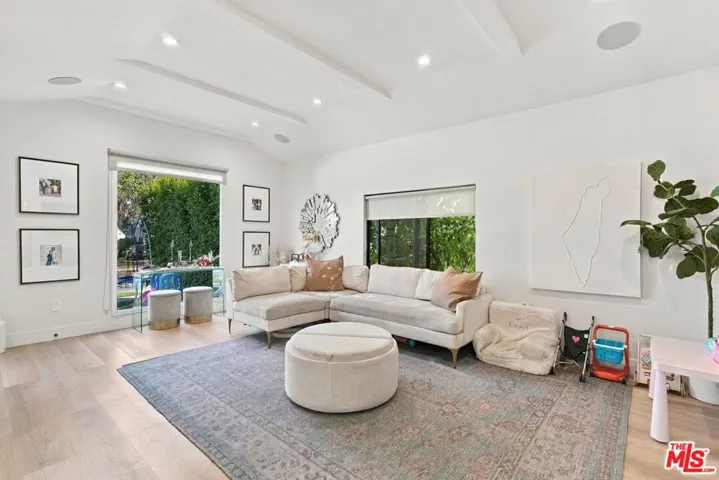 1633 S Wooster Street, Los Angeles, California 90035 — photo 4