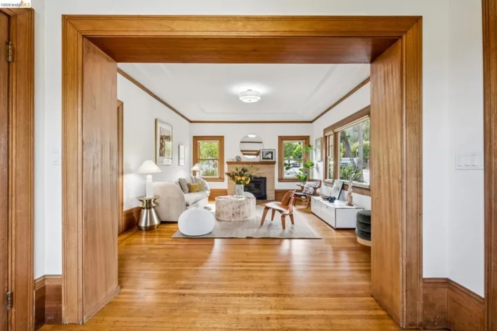 486 Jean St, Oakland, California 94610 — photo 5