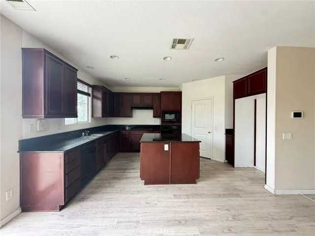 26226 Jaylene, Murrieta, California 92563 — photo 5