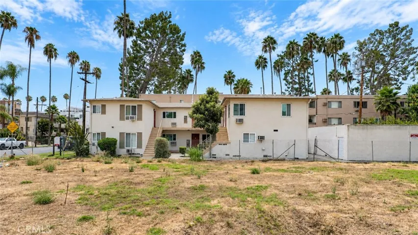 13300 Valleyheart Drive N, Sherman Oaks, California 91423 — photo 5