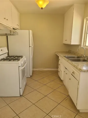 2378 Chanslor Street 3, Pomona, California 91766 — photo 4