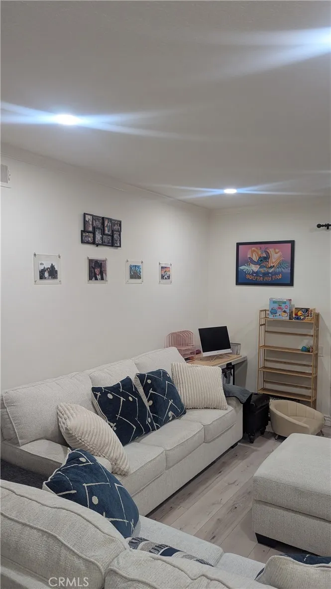 gallery-image 4