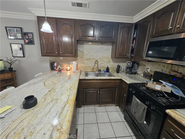 4705 Millbrook, Bakersfield, California 93313 — photo 4