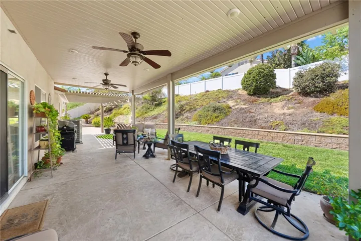 41959 Cameryn Court, Murrieta, California 92562 — photo 5