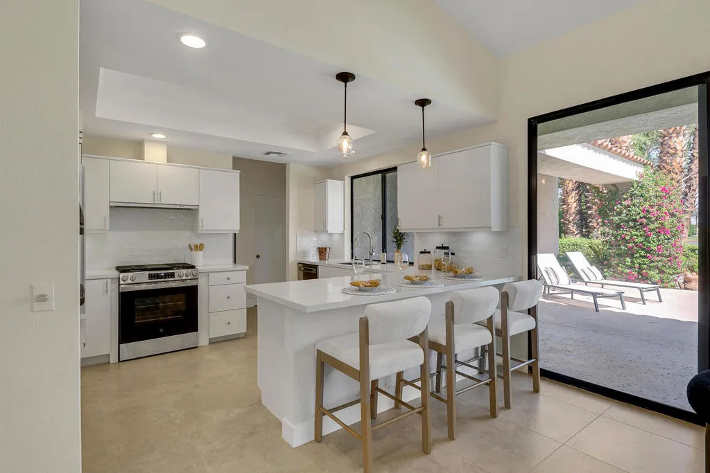 16 KITCHEN MLS