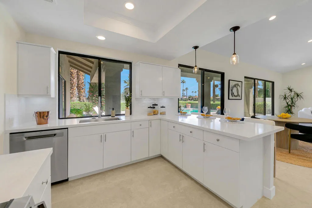 18 KITCHEN MLS