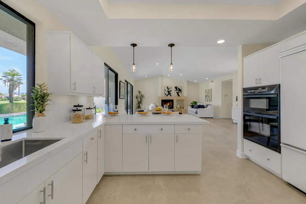 20 KITCHEN MLS