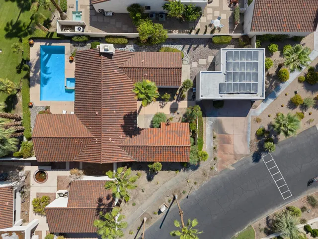 62 AERIAL MLS
