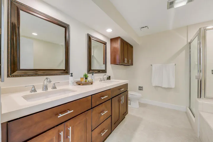 34 BATHROOM MLS