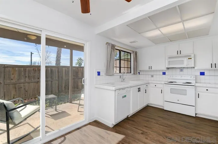 625 S Fig 10, Escondido, California 92025 — photo 4