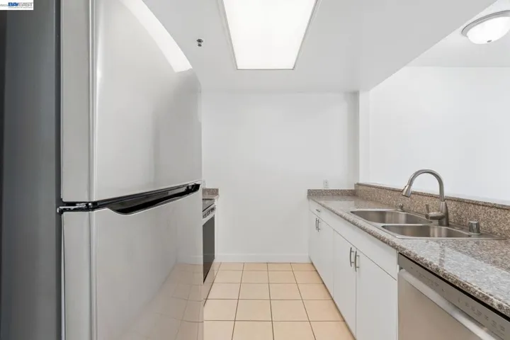 989 Webster Street 546, Oakland, California 94607 — photo 5