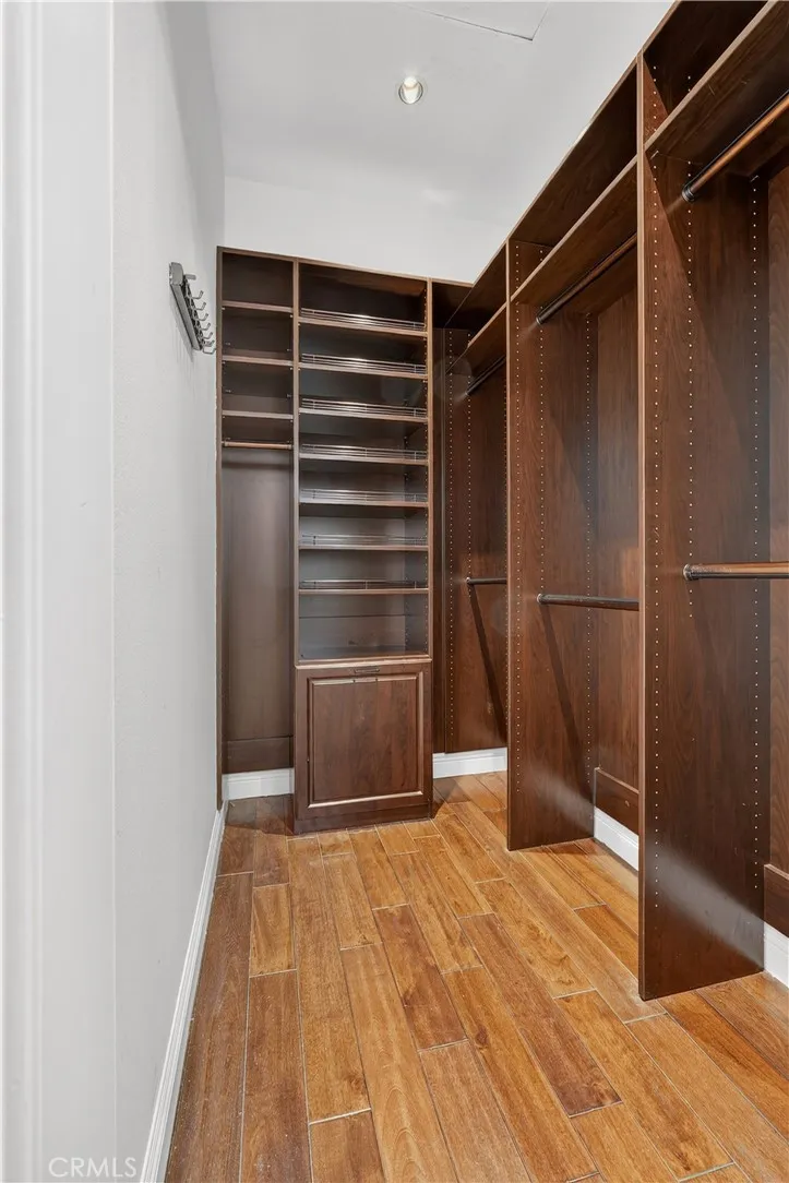 Walk-in closet