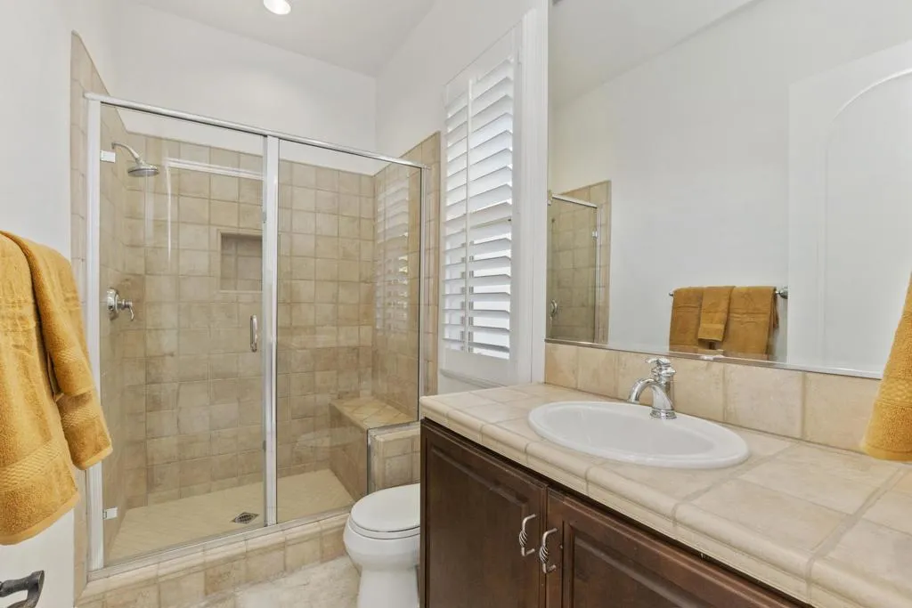 039_Bathroom 2 039_Bathroom 2