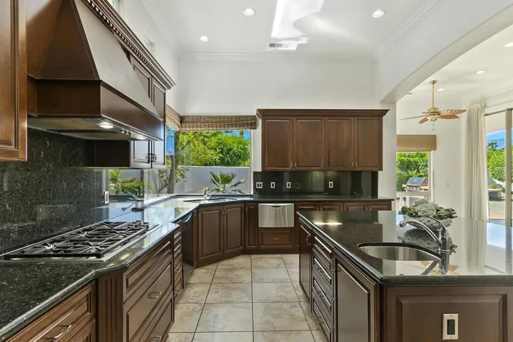 023_Kitchen