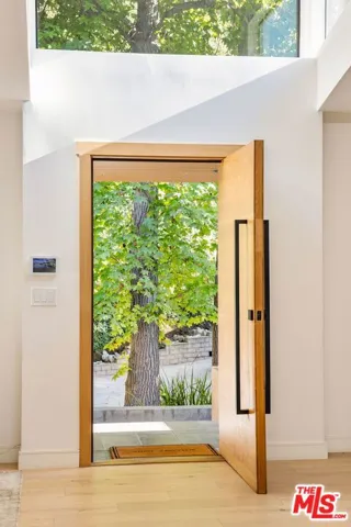 2450 Nalin Drive, Los Angeles, California 90077 — photo 5