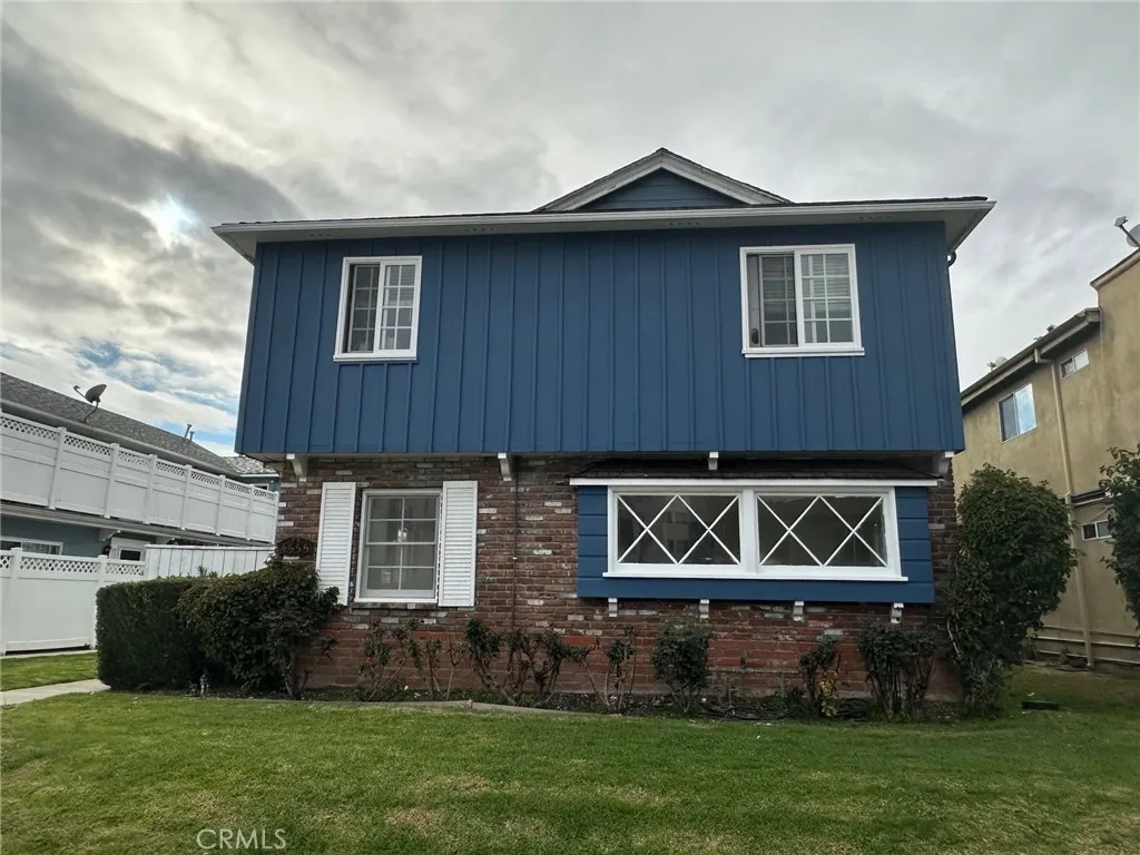 4555 Hazeltine Ave #4