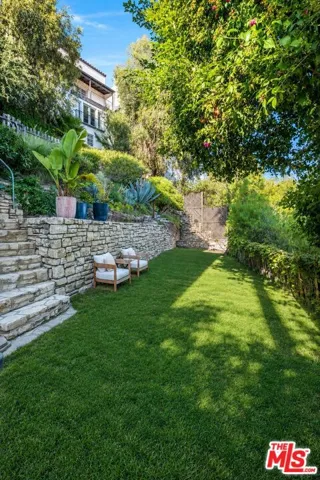 1750 N Fairfax Avenue, Los Angeles, California 90046 — photo 4
