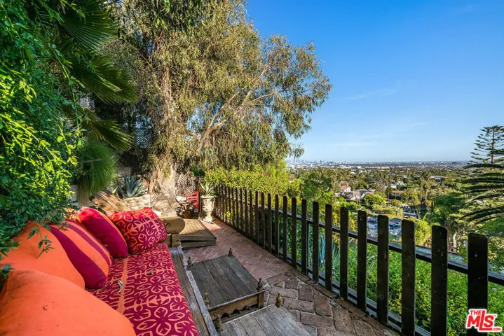 1750 N Fairfax Avenue, Los Angeles, California 90046 — photo 5