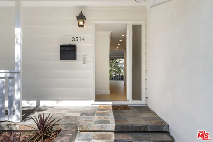 3514 Mountain View Avenue, Los Angeles, California 90066 — photo 4