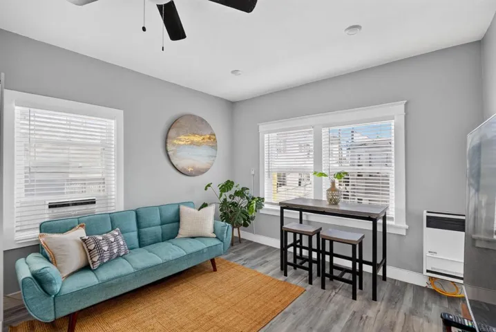 323 W 4th Street 211, Long Beach, California 90802 — photo 5