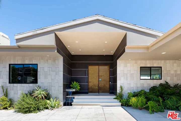 2052 Stradella Road, Los Angeles, California 90077 — photo 5