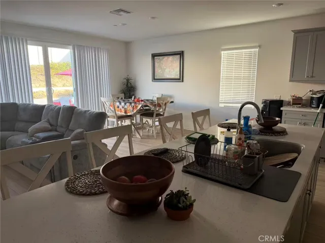 7568 Nectarsweet, Riverside, California 92507 — photo 4
