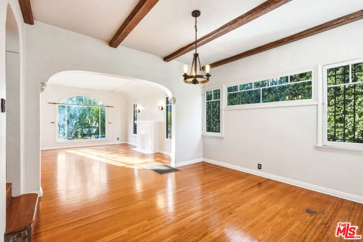 1284 S Cloverdale Avenue, Los Angeles, California 90019 — photo 4