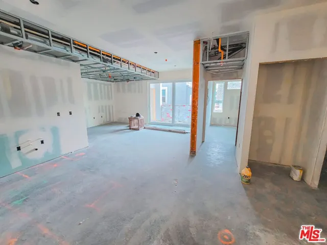 320 N Mountain View Avenue, Los Angeles, California 90026 — photo 4