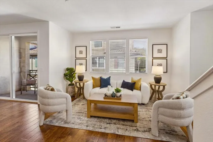 584 San Posadas Terrace 100, Sunnyvale, California 94085 — photo 5